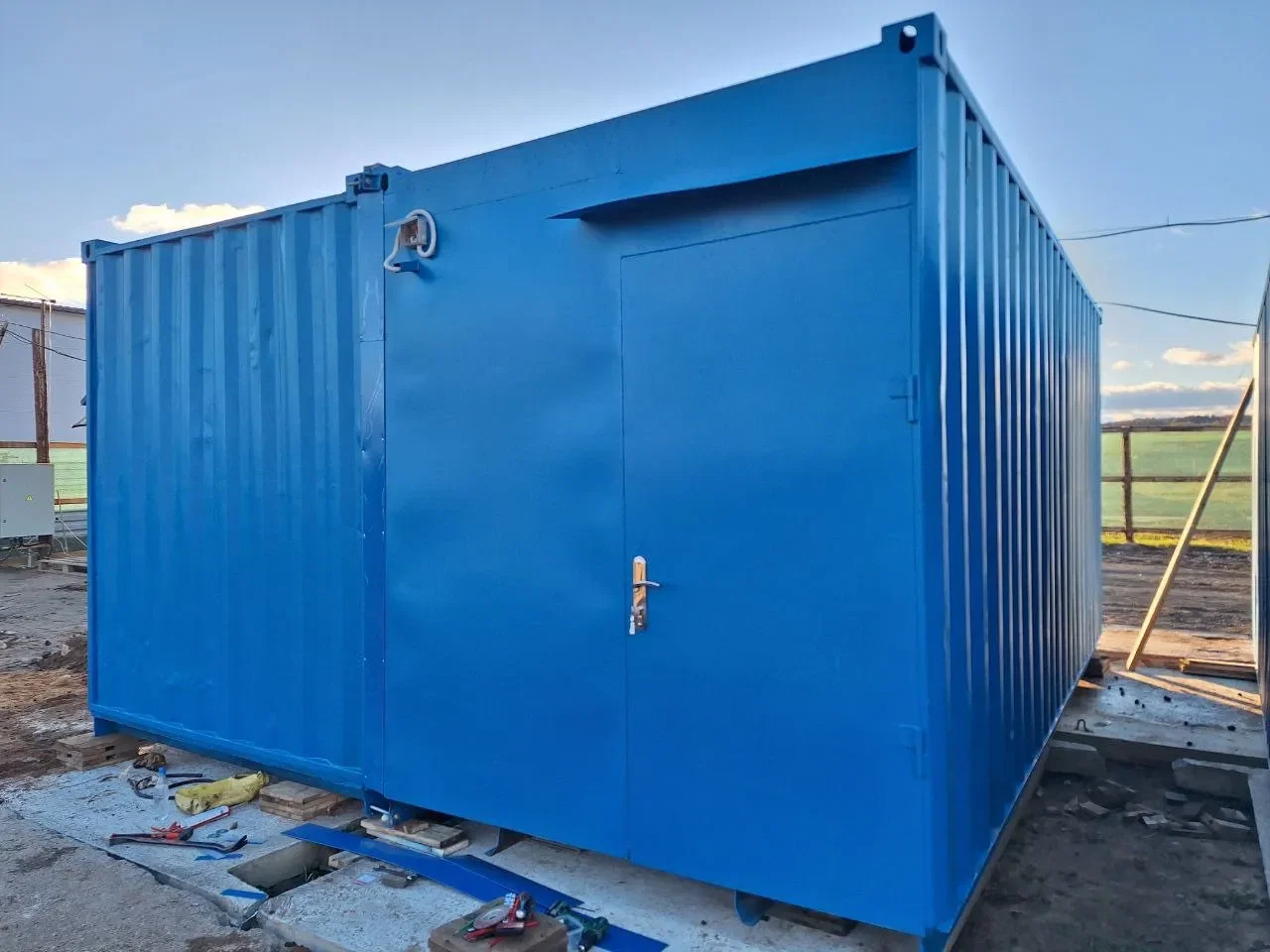 Утеплённый штаб стройки 6×4.9 м – бытовка продажа Минск. 1